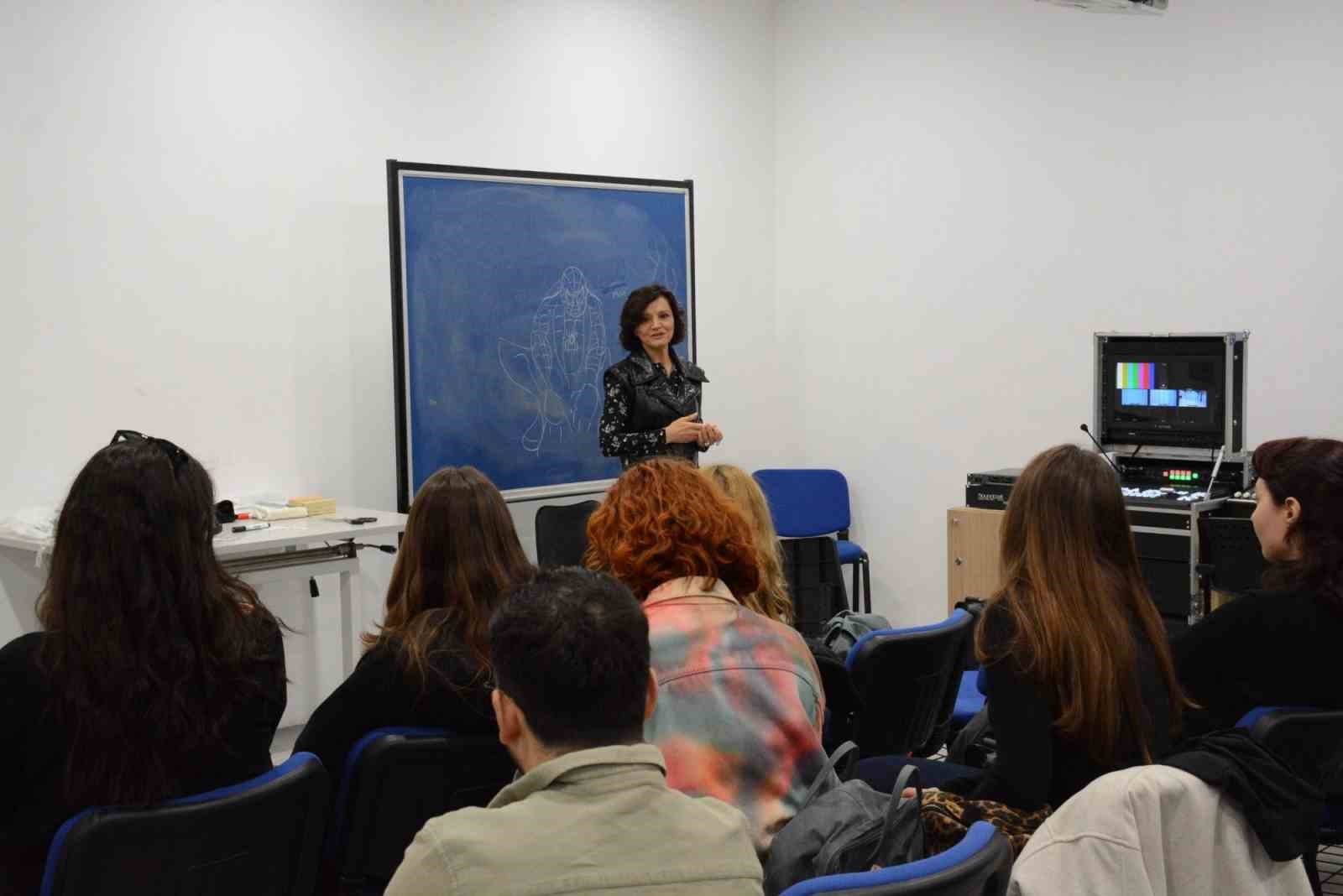 İletişim Buluşmaları’nda Yönetmen İncekol öğrencilerle bir araya geldi
