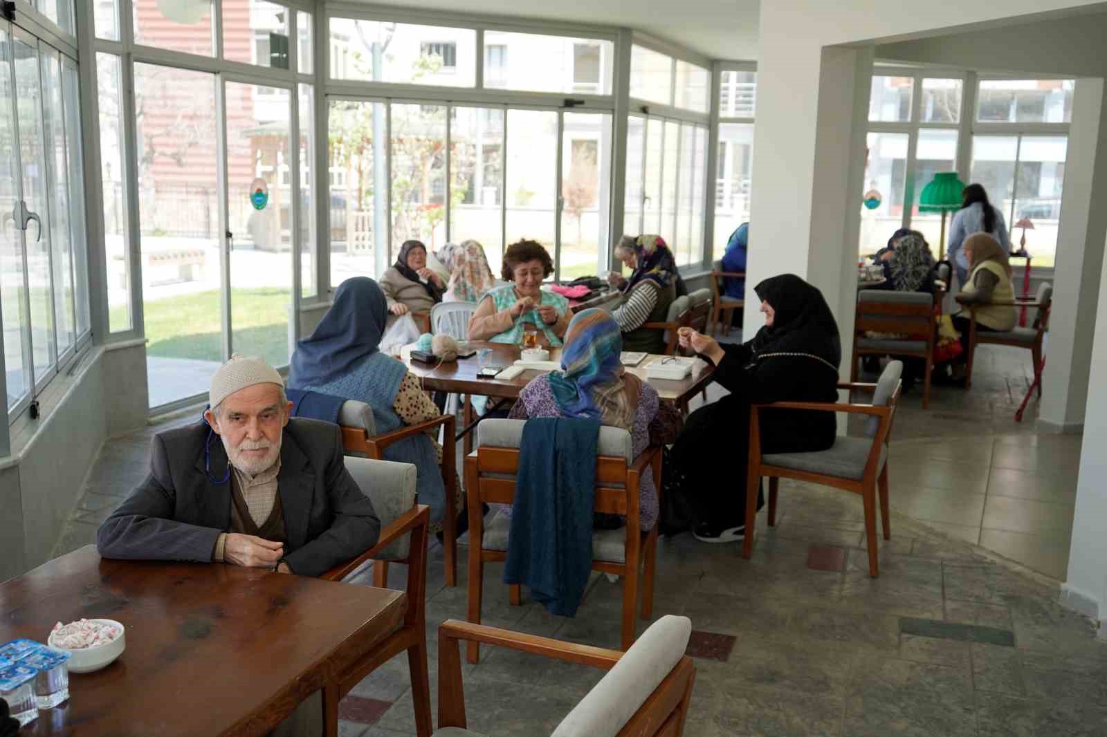 İlkadım Huzur Konağı ve Ata Ocağı’nda keyifler yerinde
