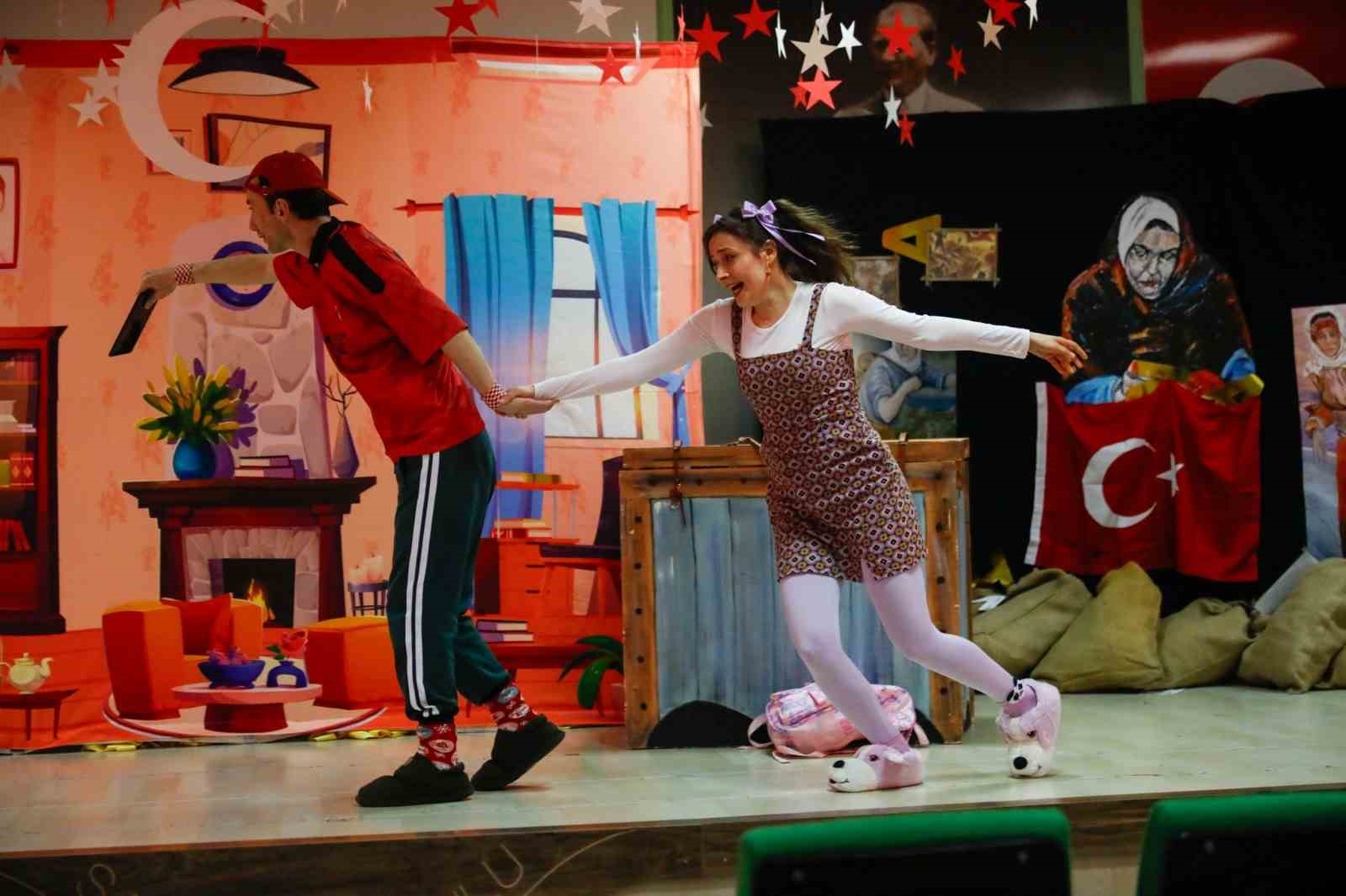 İlkadım Tiyatro Haftası başladı
