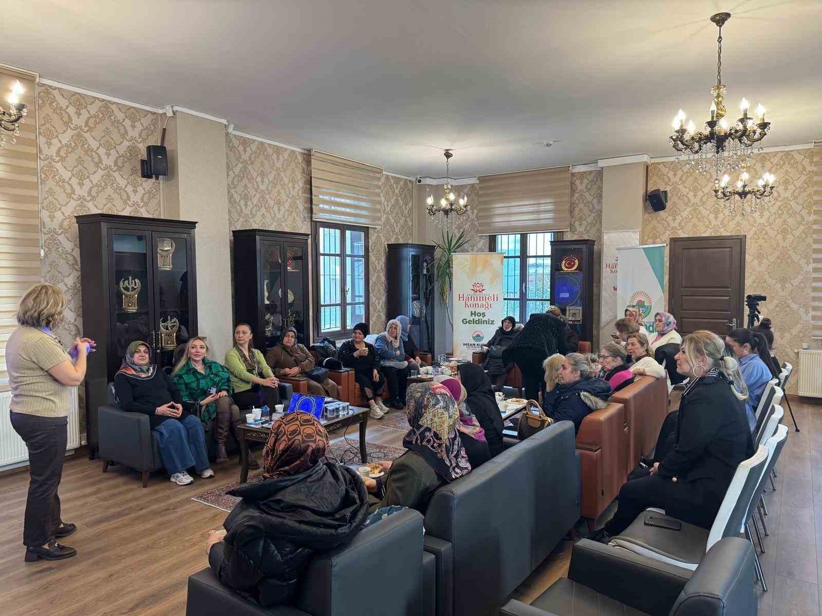 İlkadım’da kadınların gücü ve yaşam enerjisi ele alındı
İlkadım’da kadınların gücü ve yaşam enerjisi ele alındı