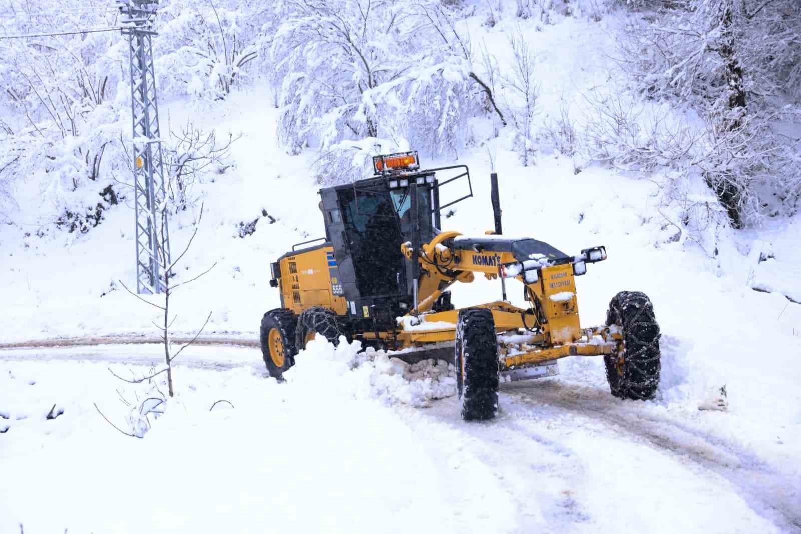 İlkadım’da kar mesaisi: "Toplu taşıma tercih edilmeli"
