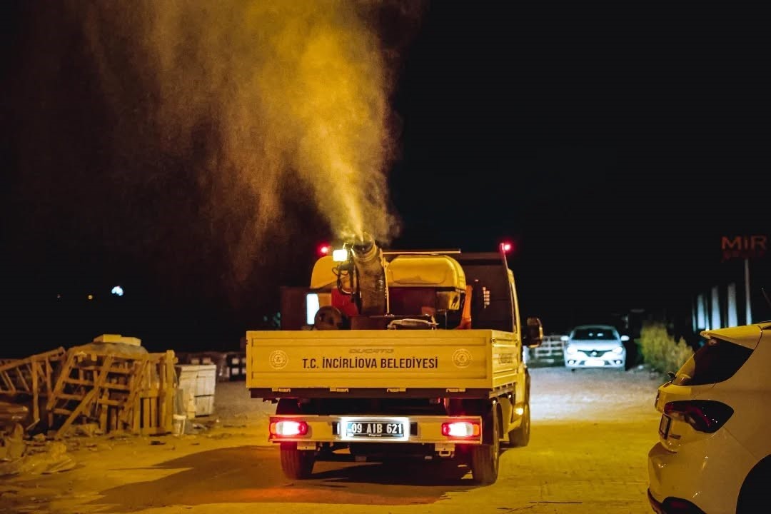 İncirliova’da sivrisinek ve haşereye karşı mesai sürüyor
