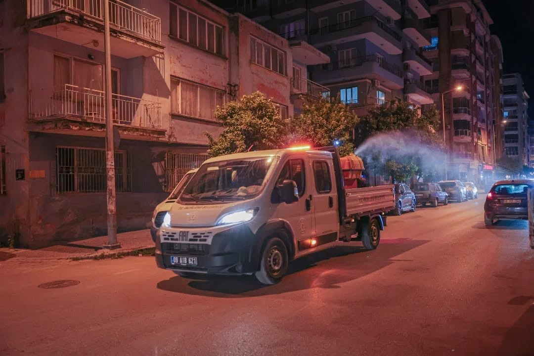 İncirliova’da sivrisinek ve haşereye karşı mesai sürüyor
