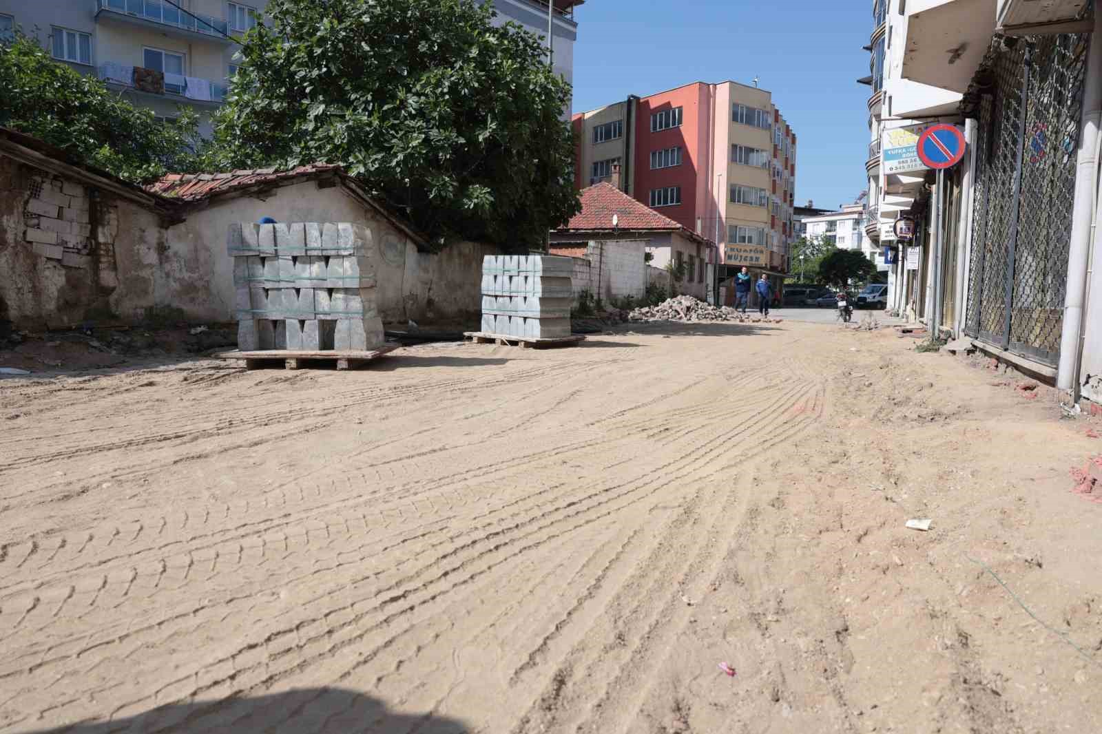 İncirliova’nın üç mahallesinde yollar yenilenecek
