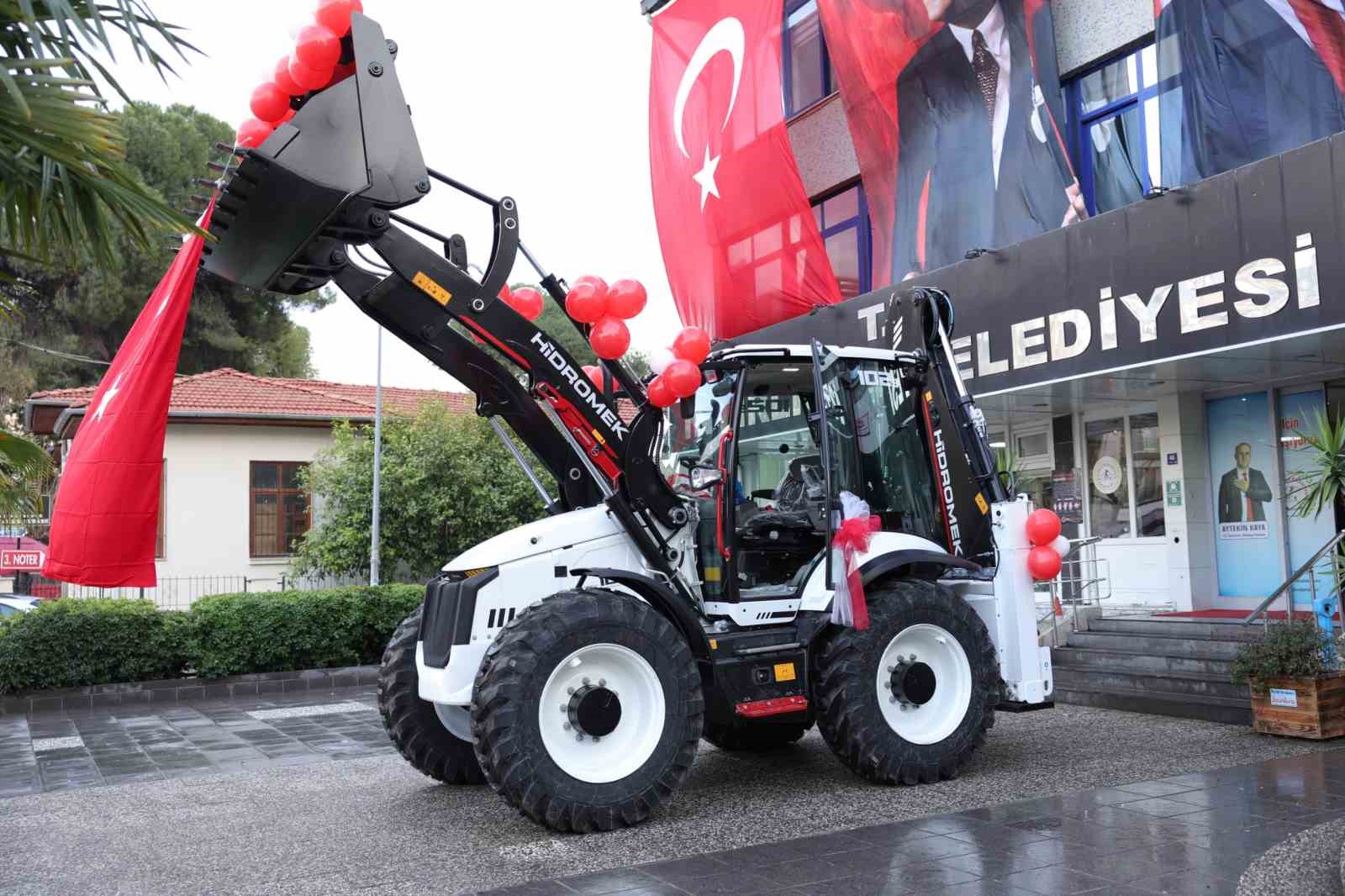 İncirliova’ya Bakanlıktan 7 milyon 500 bin TL hibe desteği
İncirliova’ya Bakanlıktan 7 milyon 500 bin TL hibe desteği