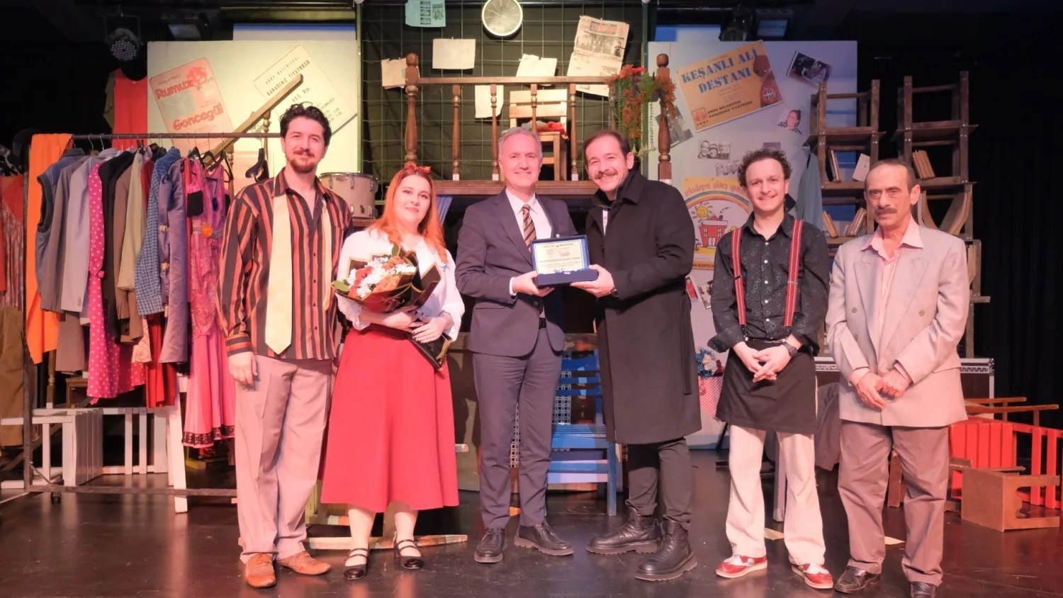 İnegöl sahnesinde festival var
