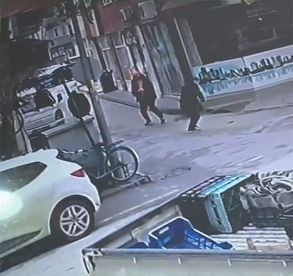 İnegöl’de cinayetin yeni görüntüleri ortaya çıktı
