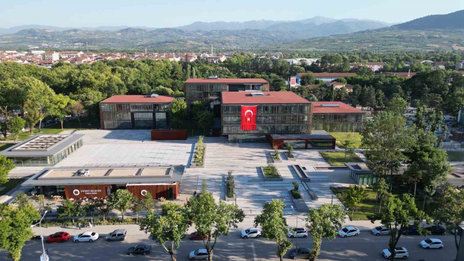 İnegöl’de ücretsiz otoparkların anlık doluluk oranı artık cebinizde
