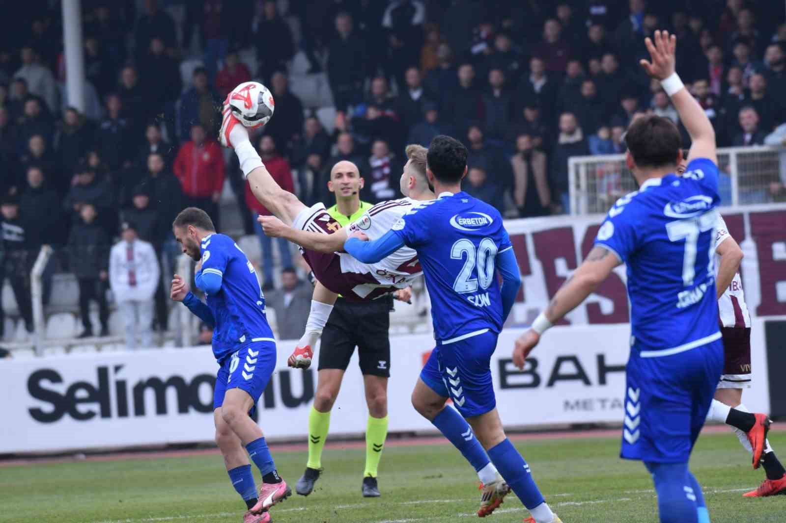 İnegölspor sahasında Erbaaspor’a 2-1 mağlup oldu
