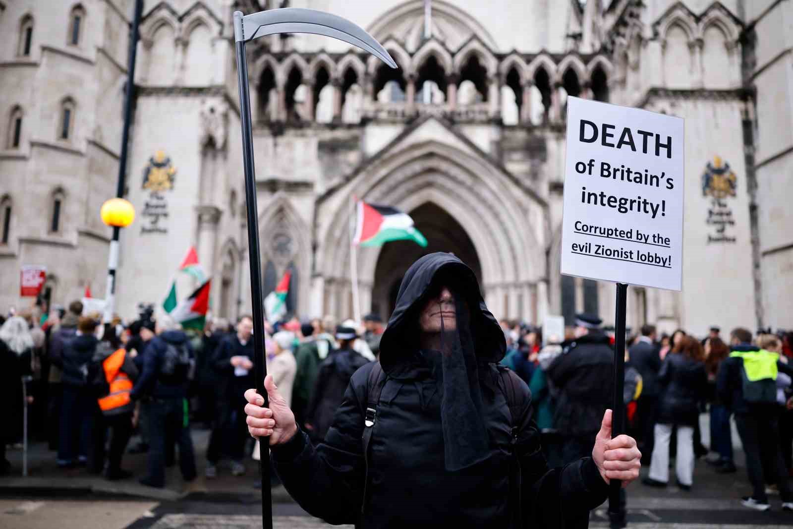 İngiltere’de mahkeme, "Filistin için Eylem" grubunun yasaklanmasının hukuka aykırı olduğuna hükmetti
