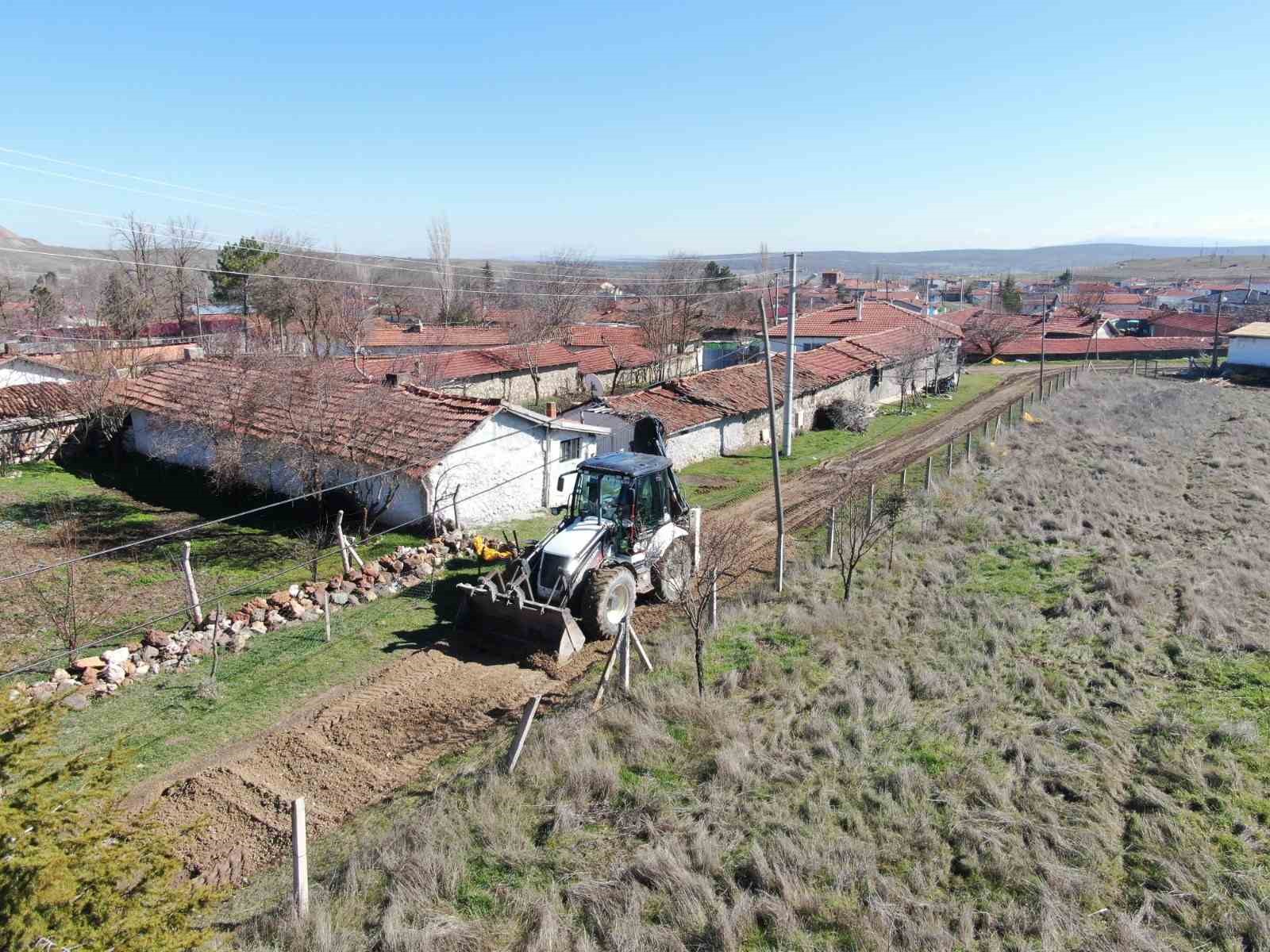 İnönü Belediyesi’nin mahallelerde çalışmaları sürüyor
