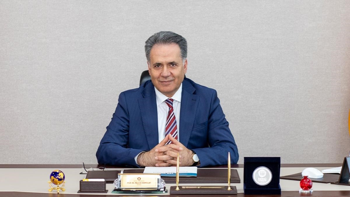 İnönü Üniversitesi 51. yılında yeni hedeflerle ilerliyor
İnönü Üniversitesi 51. yılında yeni hedeflerle ilerliyor