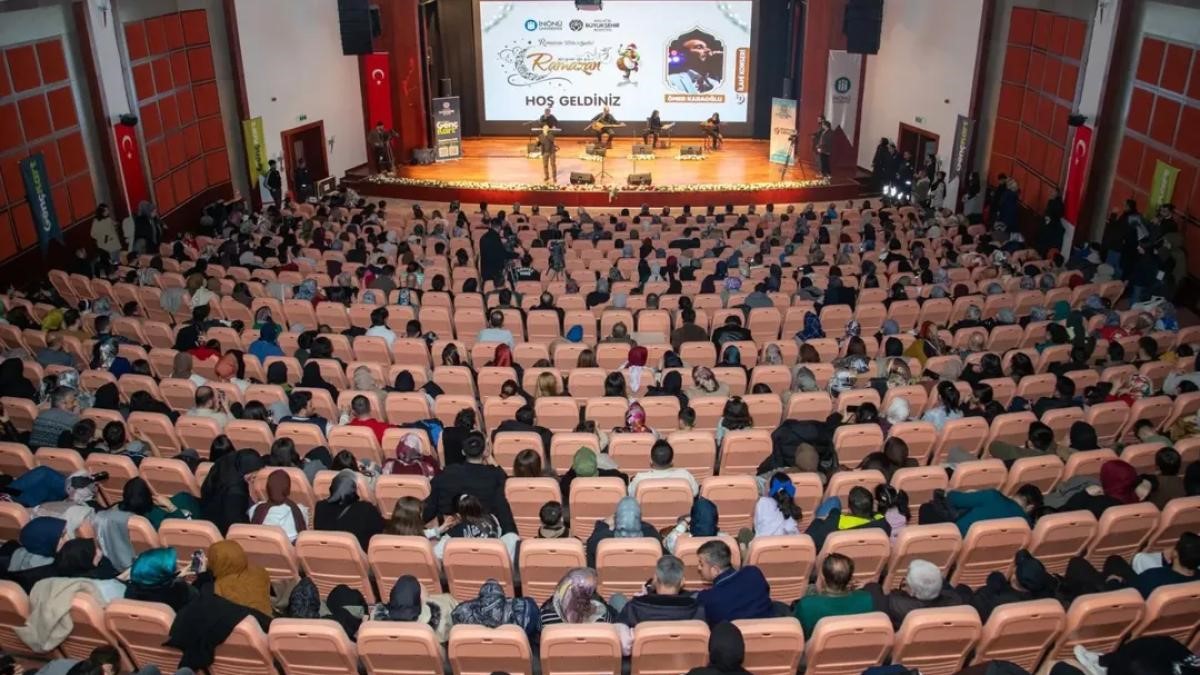 İnönü Üniversitesi’nde Ezgi dolu Ramazan akşamı
