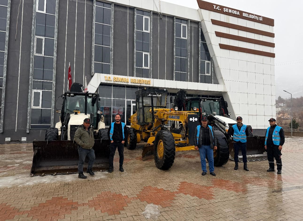 İpek yolunda belediye ekipleri görev başında
