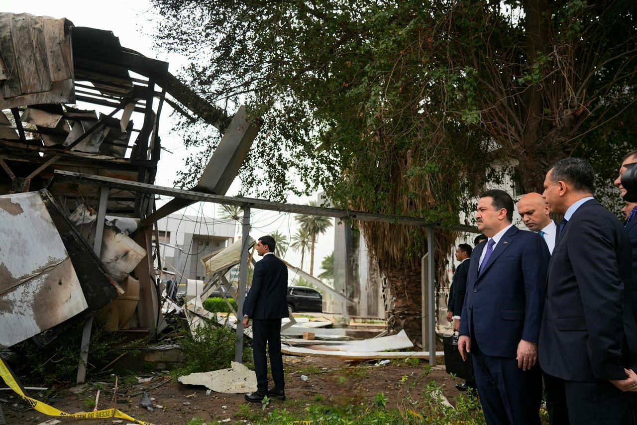 Irak Başbakanı Sudani, saldırıya uğrayan Ulusal İstihbarat Servisi binasını inceledi
