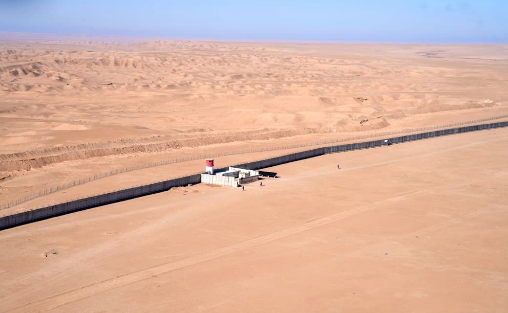 Irak Başbakanı Sudani’den koalisyon güçlerinden devralınan Ayn el-Esed Üssü’ne ziyaret
