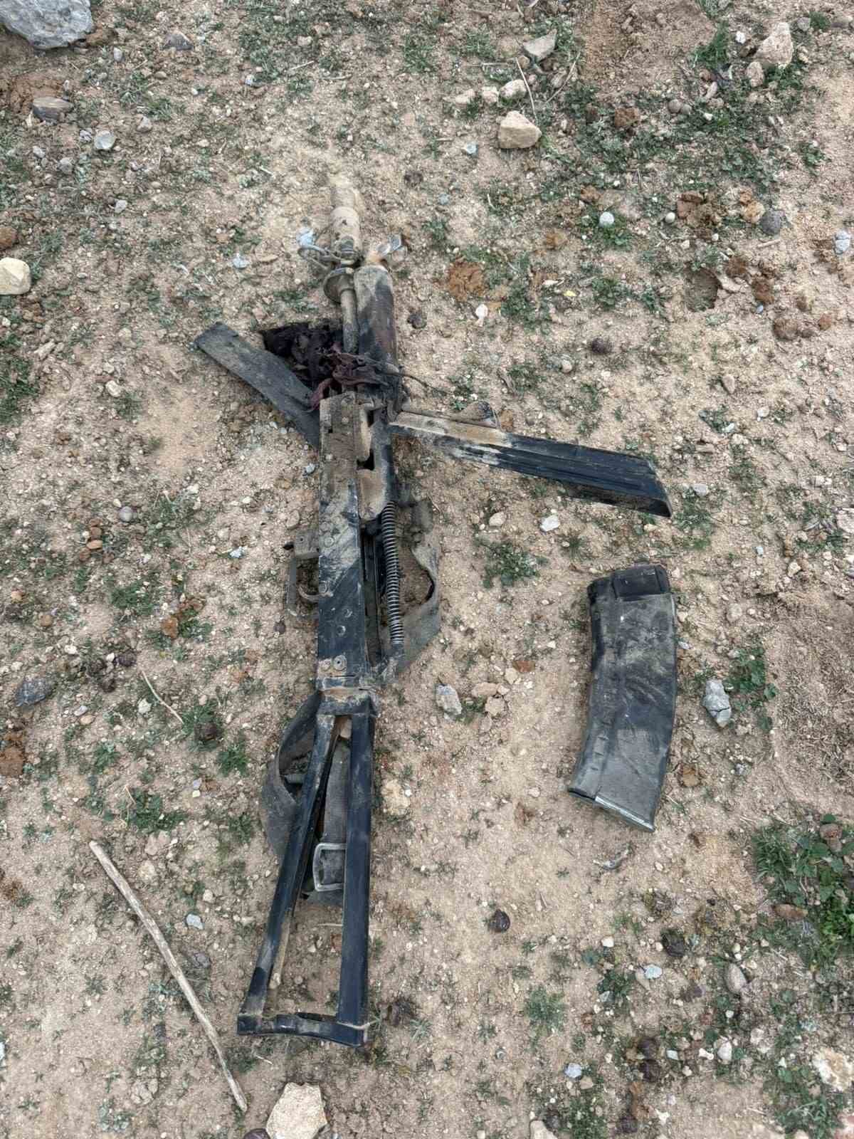 Irak’ta yakalanmak üzere olan 3 DEAŞ’lı terörist intihar saldırısı düzenledi
