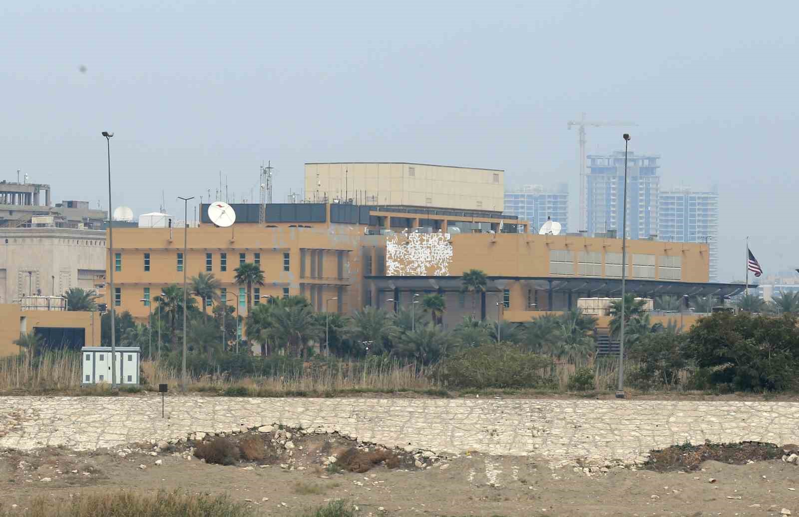 Irak’taki ABD Bağdat Büyükelçiliği’ne füze isabet etti
