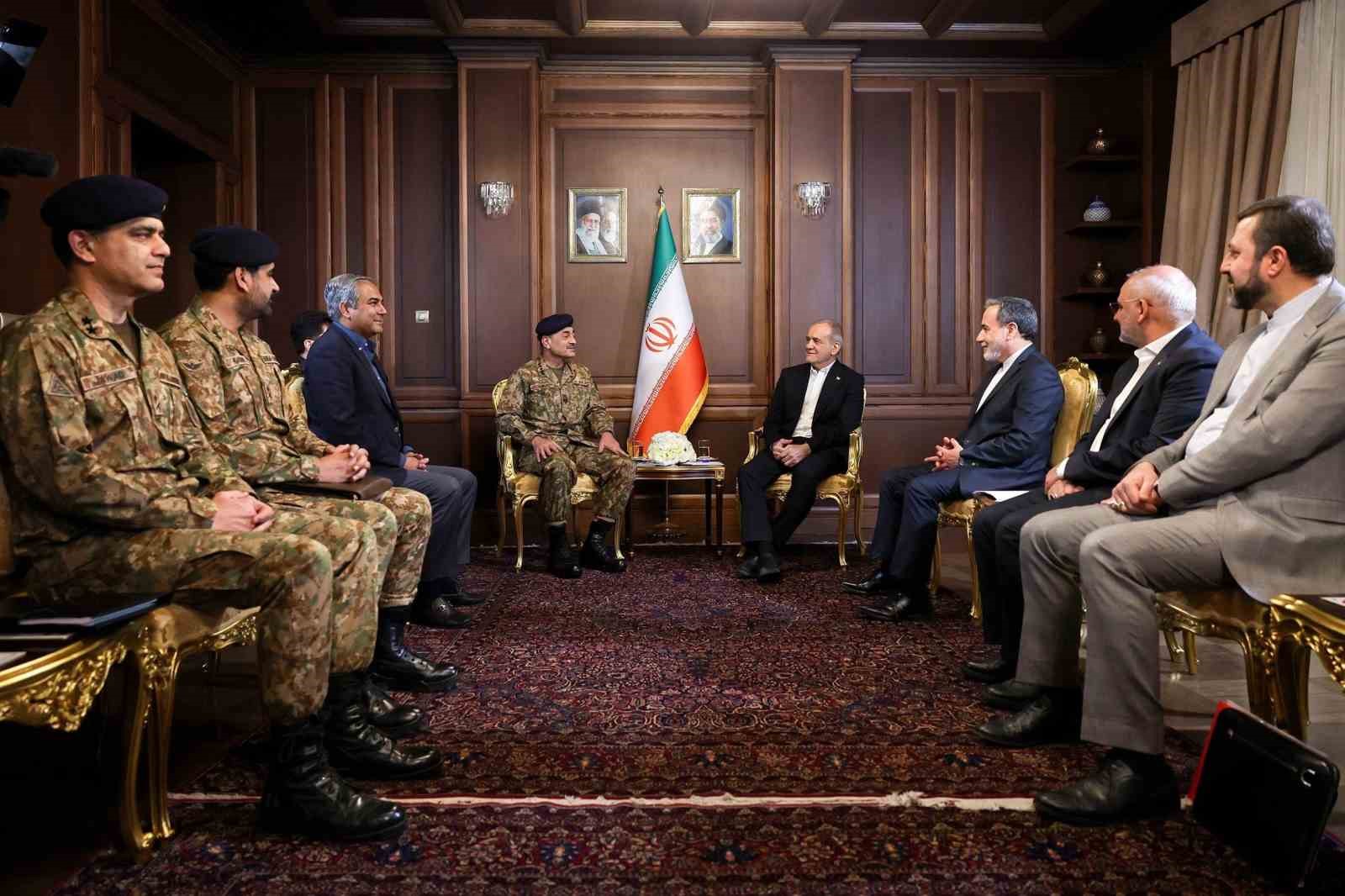 İran Cumhurbaşkanı Pezeşkiyan: "ABD galip gelmeyecek, dünya ağır bedeller ödeyecek"
