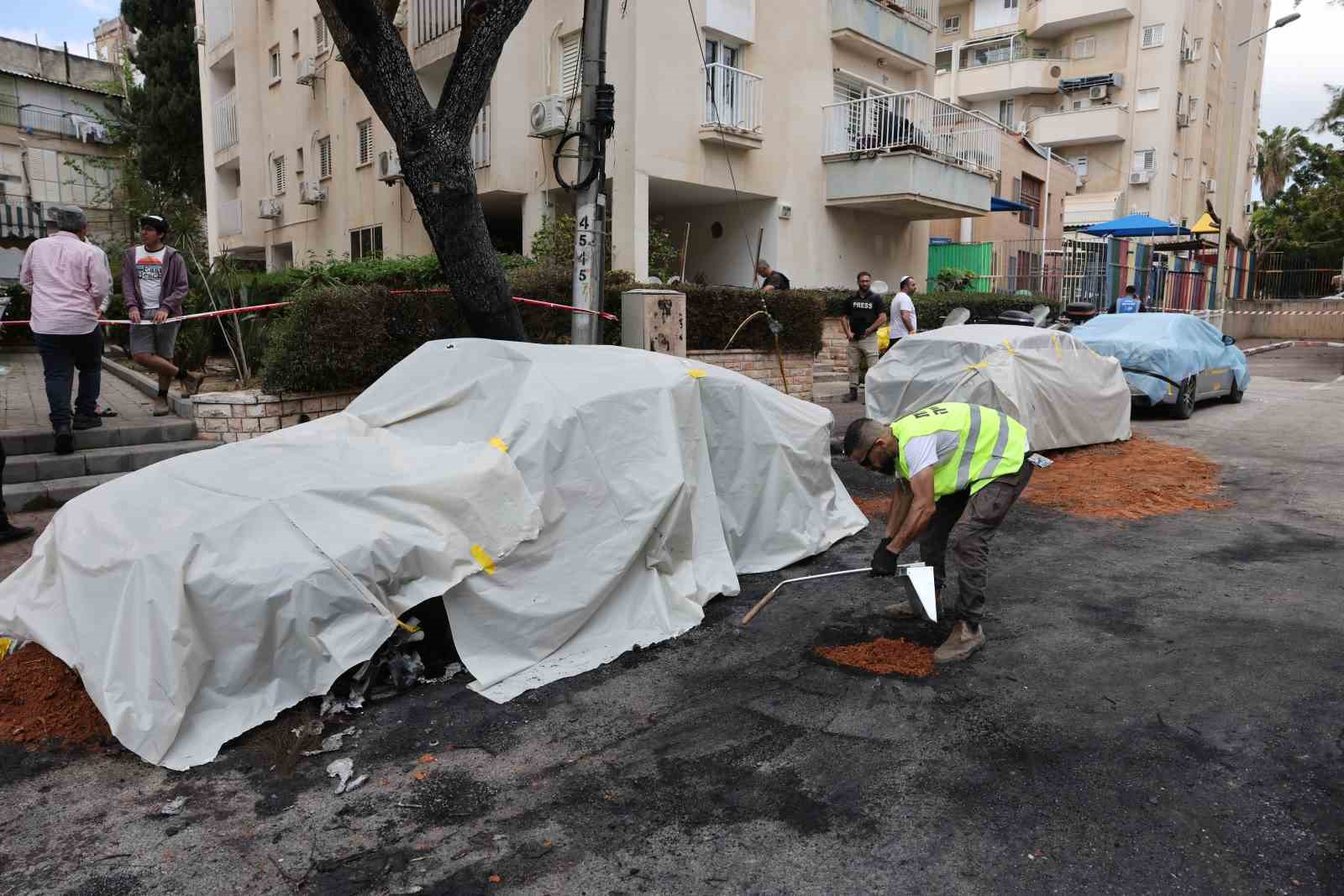 İran Devrim Muhafızları Ordusu, ABD ve İsrail’e ait üs ve askeri merkezlerin hedef alındığını açıkladı
