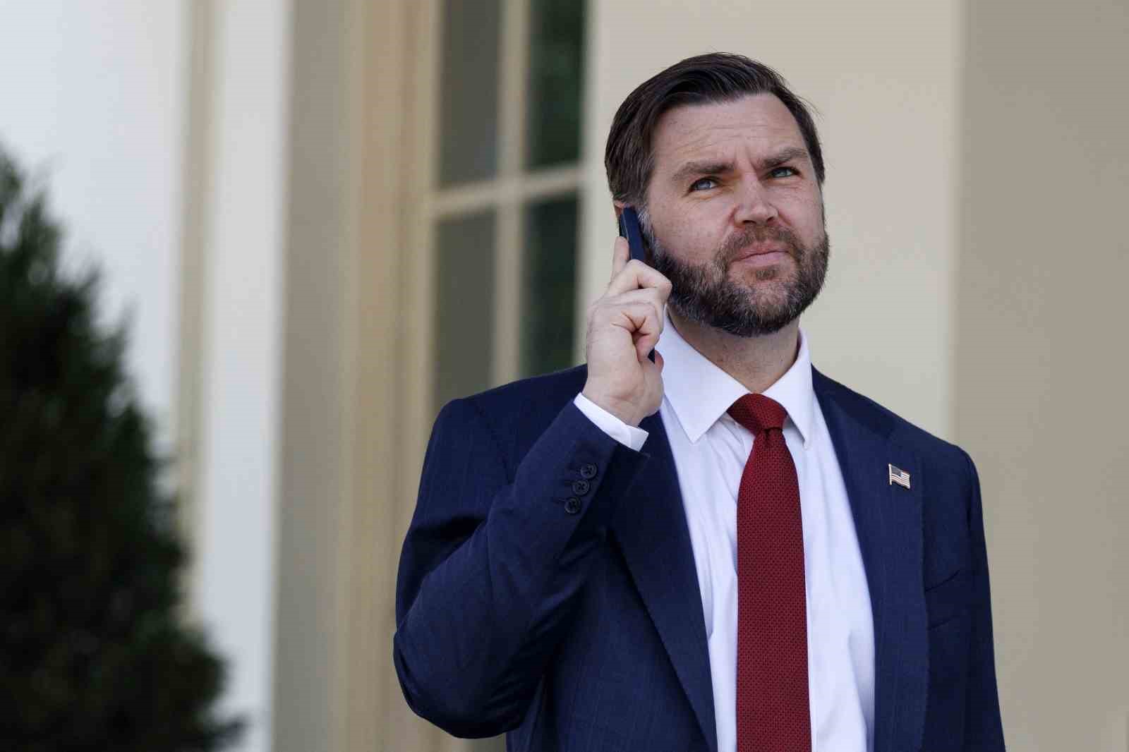 İran medyası: "Görüşmelerde İran heyetine Galibaf, ABD heyetine Vance liderlik edecek"
