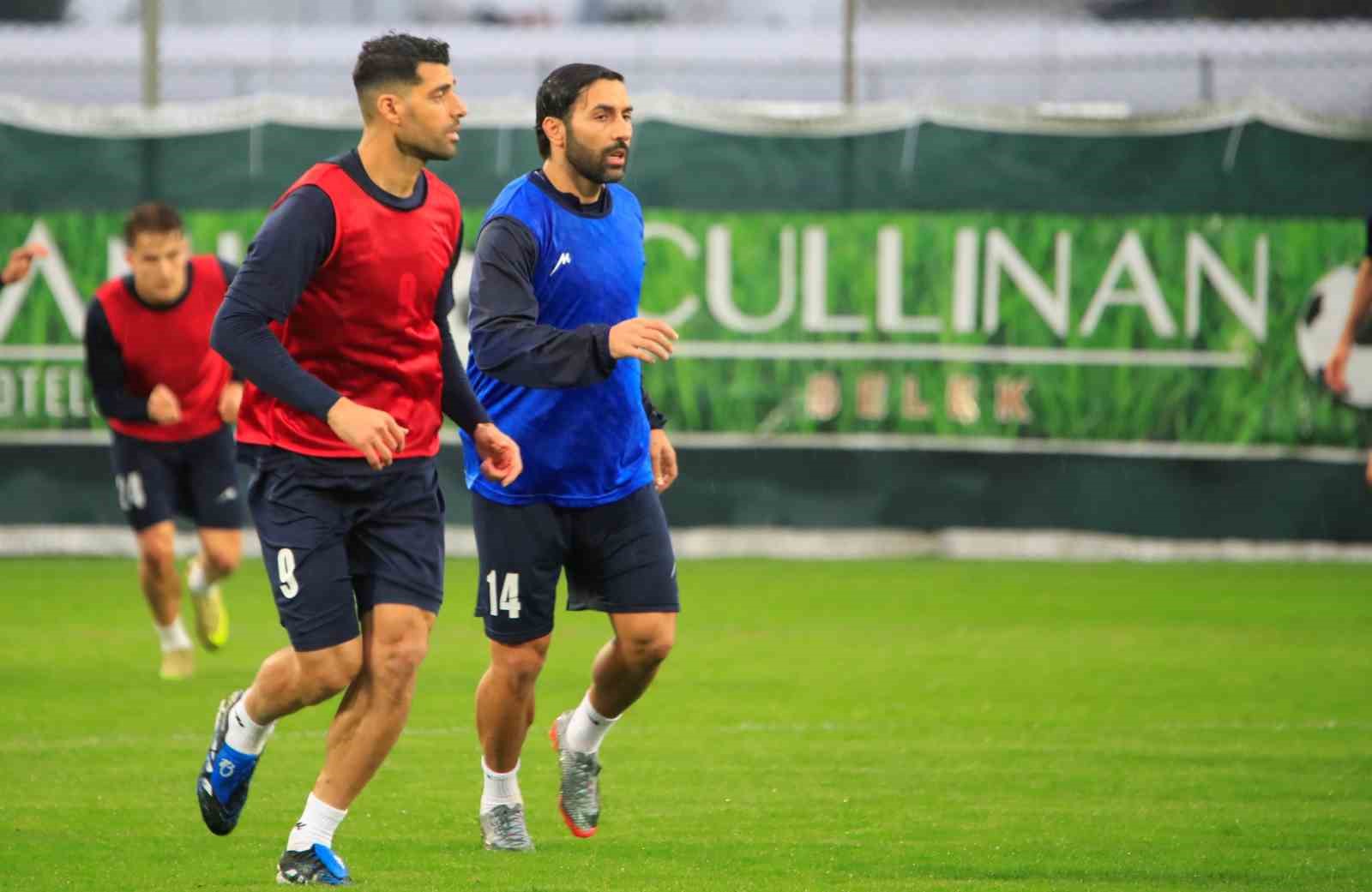 İran Milli Takımı kamp için Antalya’ya geldi
