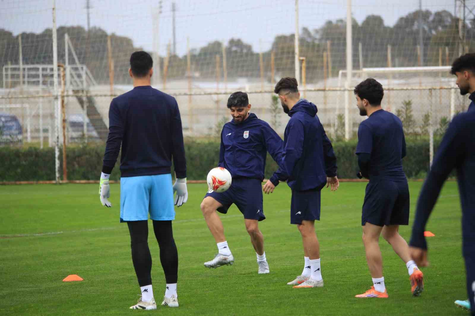 İran Milli Takımı kamp için Antalya’ya geldi
