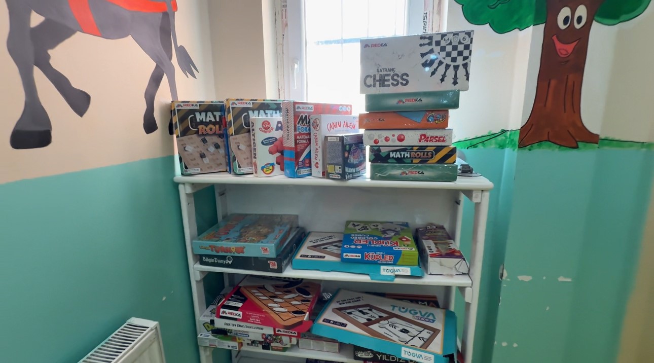 İran sınır hattındaki öğrencilere akıl ve zeka oyunları desteği
