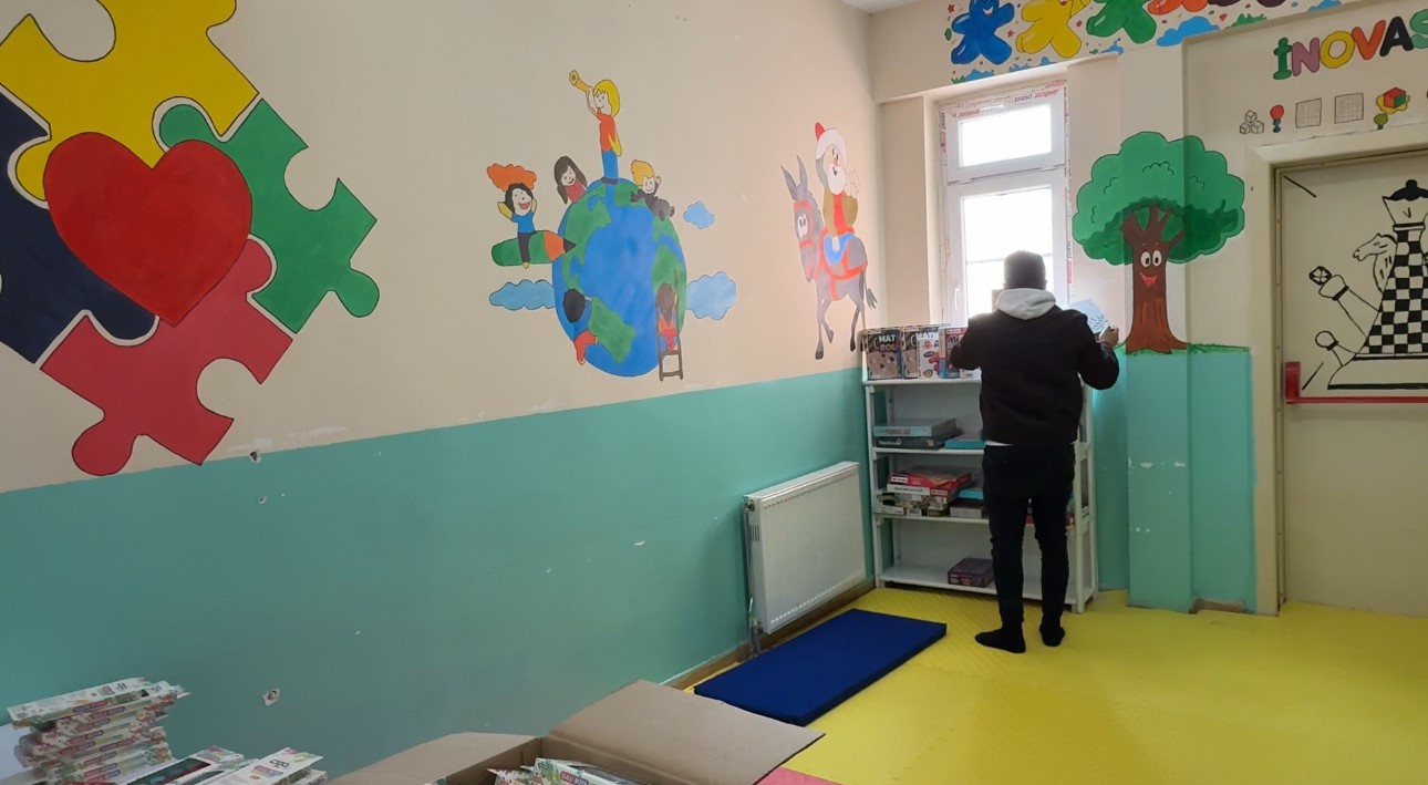 İran sınır hattındaki öğrencilere akıl ve zeka oyunları desteği
