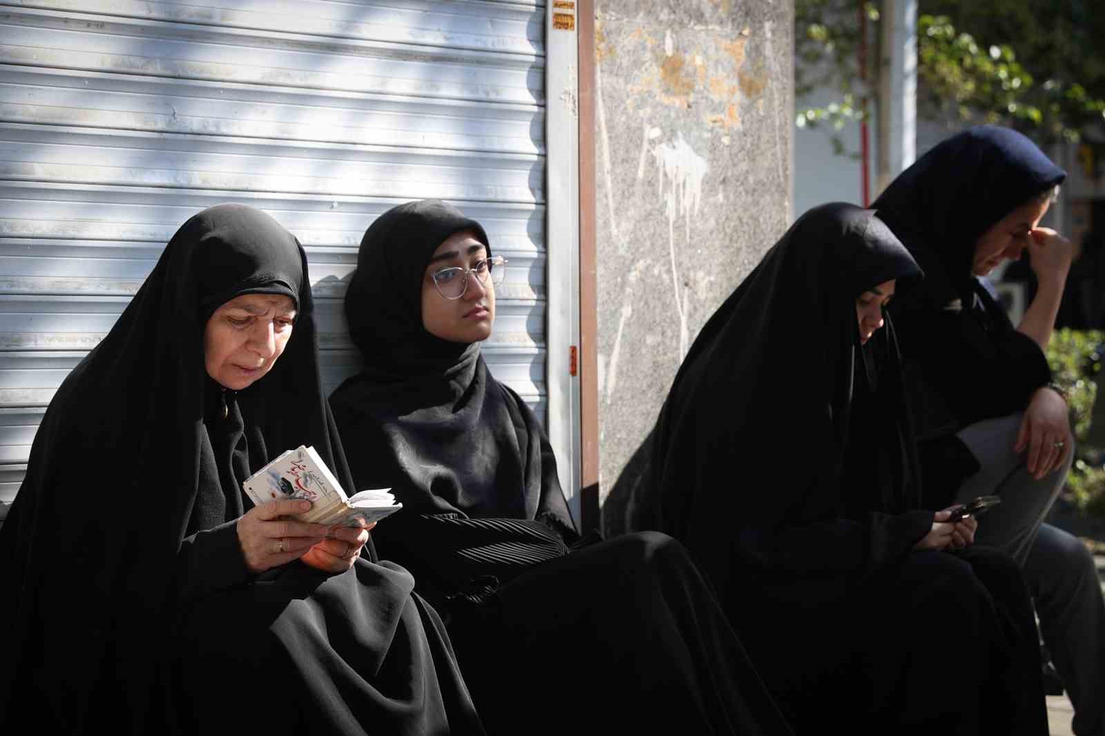 İran’da eski dini lider Hamaney, ölümünün 40’ıncı gününde anıldı
