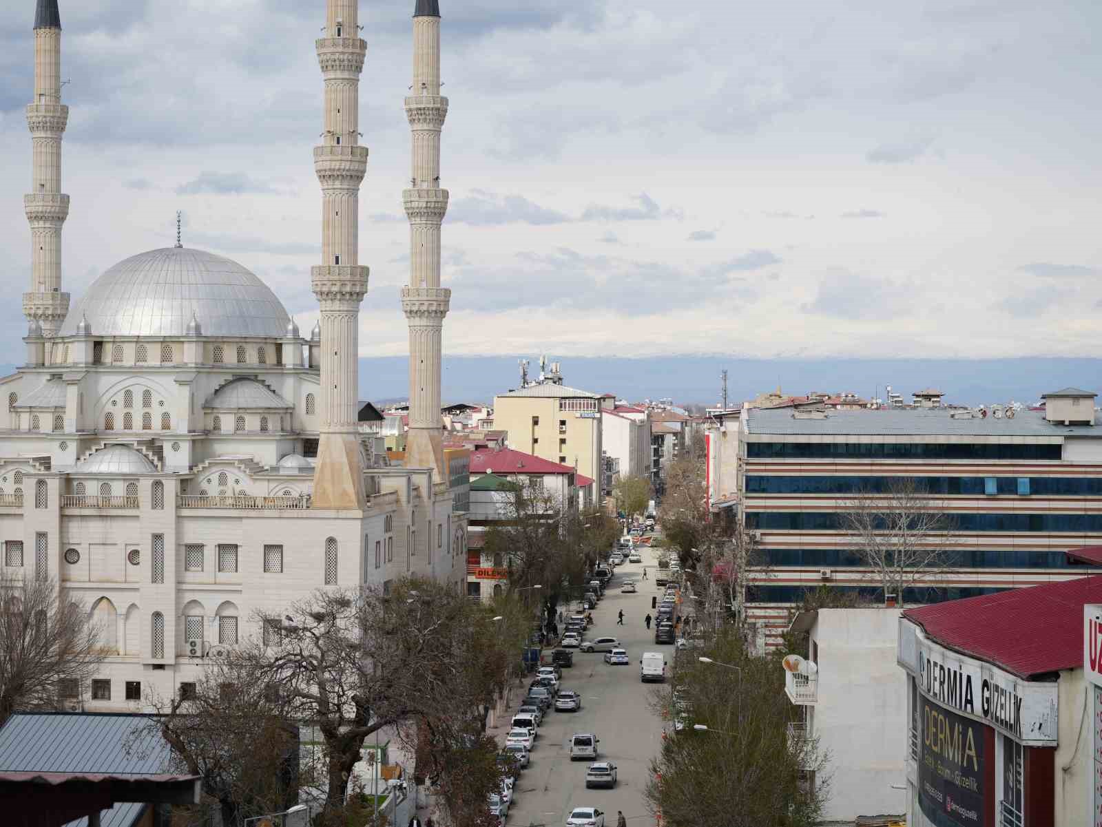 İran’daki savaş Zengezur Koridoru’nun stratejik önemini artırdı
