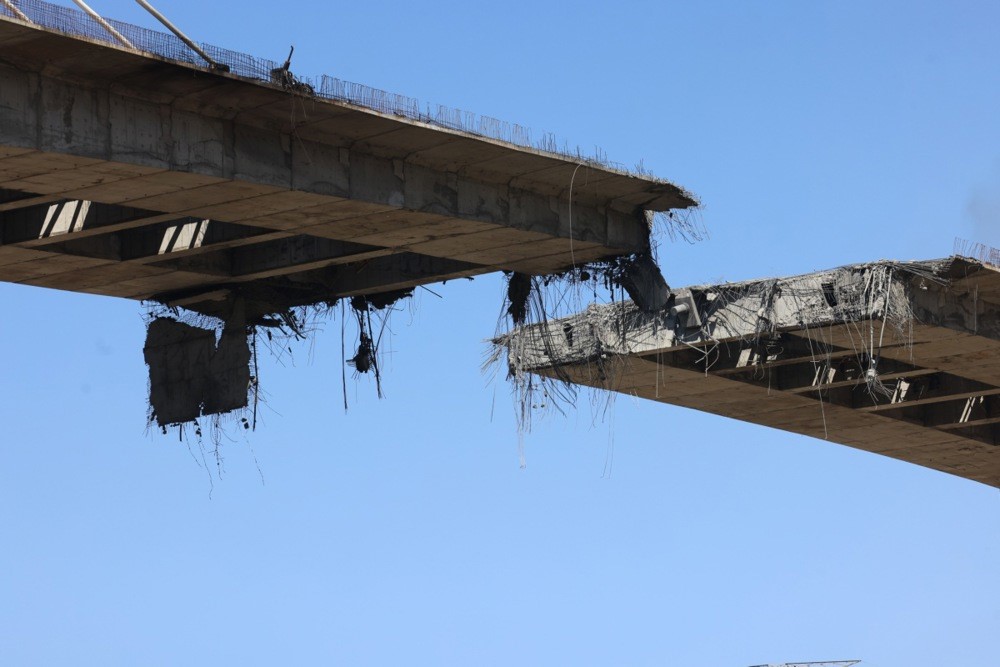 İran’ın en yüksek köprüsünde oluşan hasar görüntülendi
