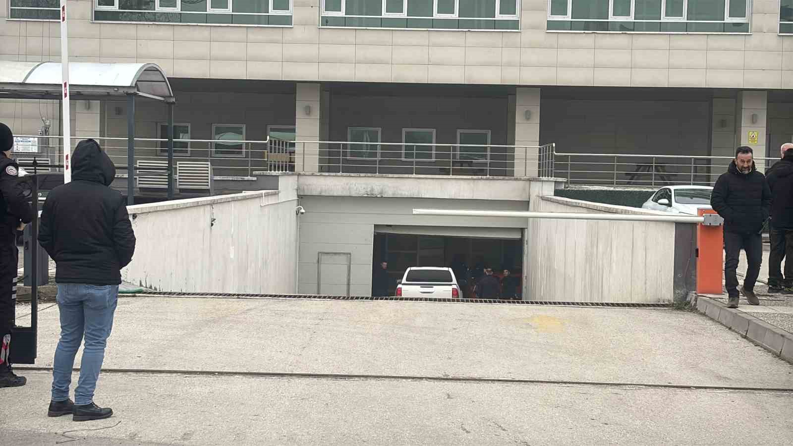 İrtikap soruşturmasında yeni gelişme: Tanju Özcan ve 12 kişi adliyeye sevk edildi
