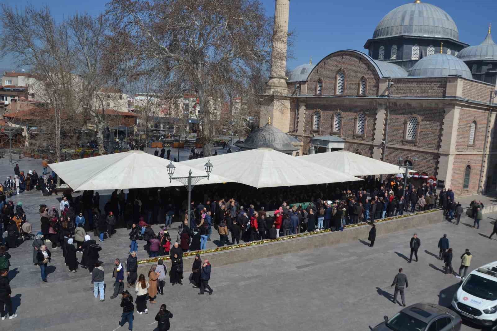 İş adamı Sinan Ergüven son yolculuğuna uğurlandı
