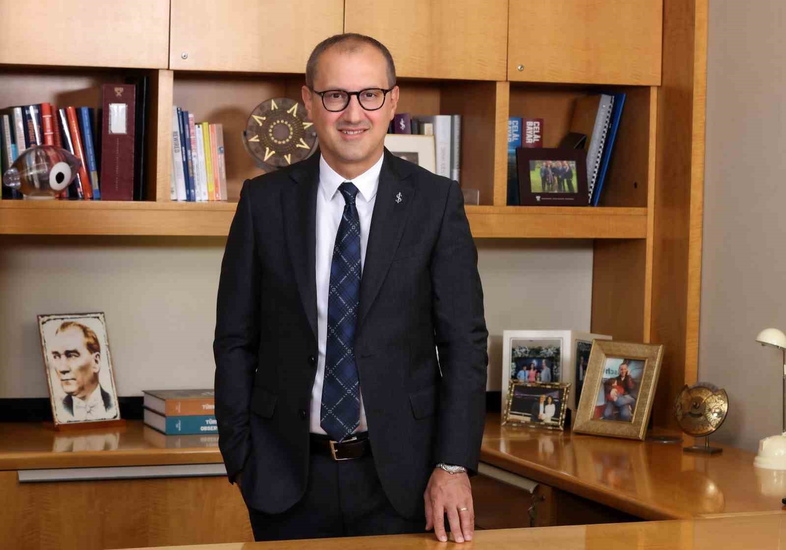 İş Bankası yeni sadakat programı İş Black’i duyurdu
İş Bankası yeni sadakat programı İş Black’i duyurdu