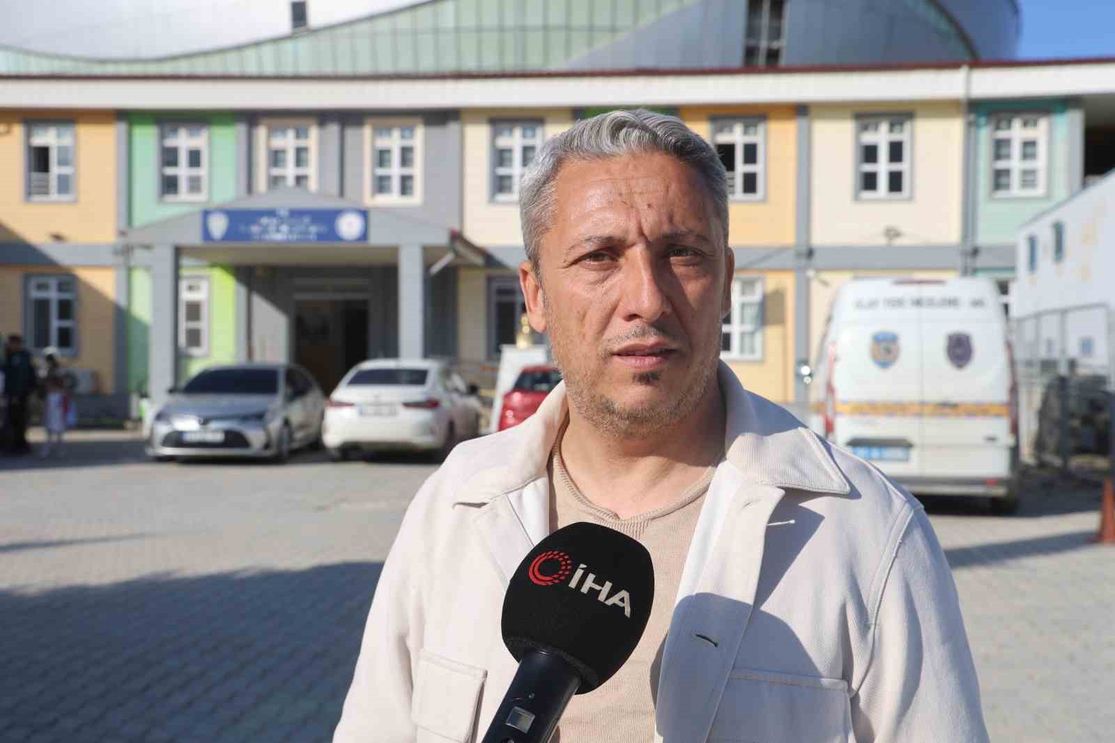 İş hayali kuran 120 vatandaşı, numaralarını muhtarlardan alarak tuzağa düşürdüler
