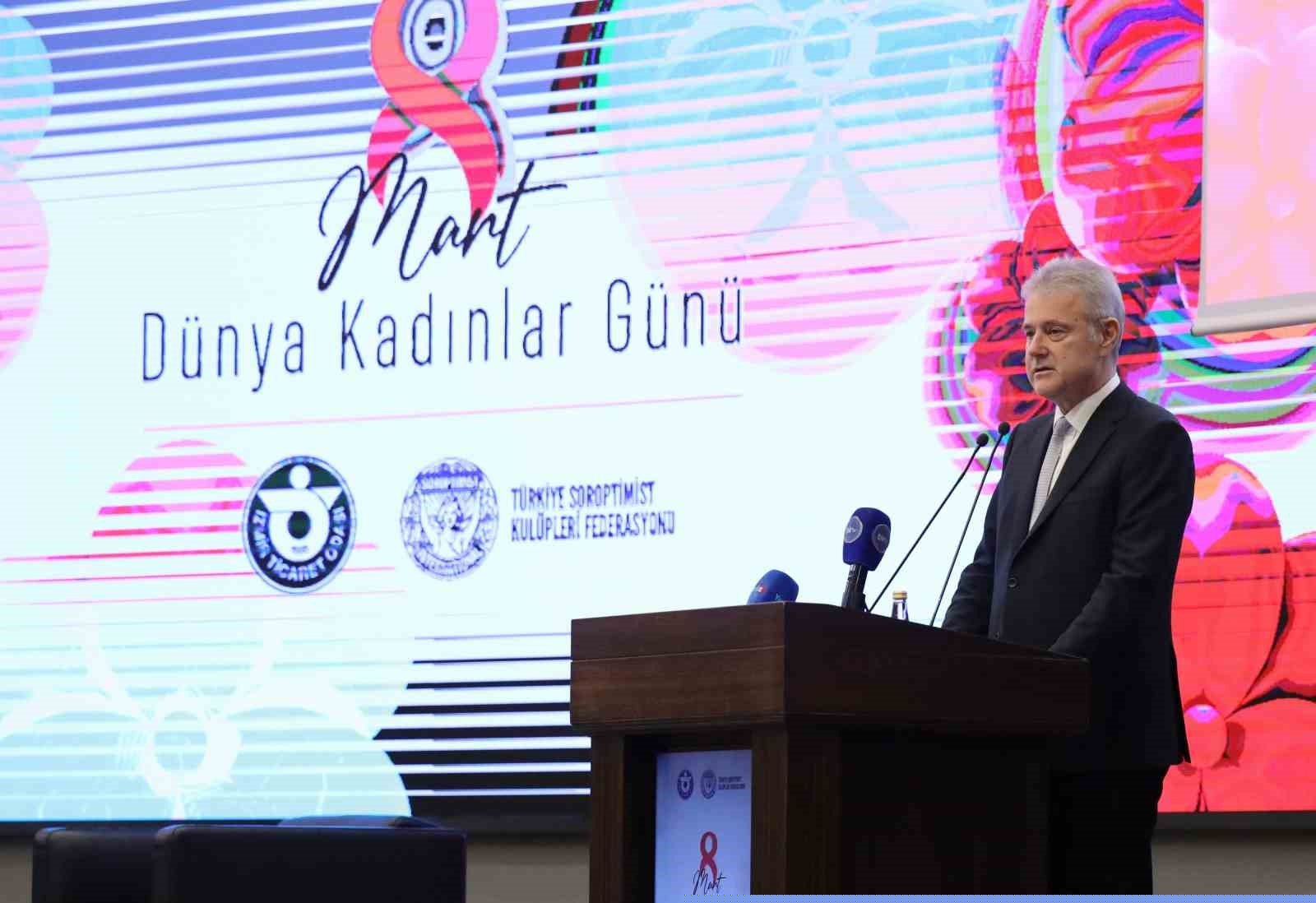 İş kadını Leyla Alaton İzmirli kadınlarla buluştu
