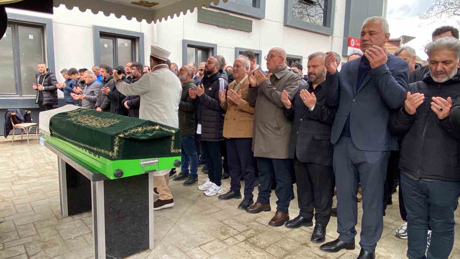 İş kazasında hayatını kaybeden genç son yolculuğuna uğurlandı
