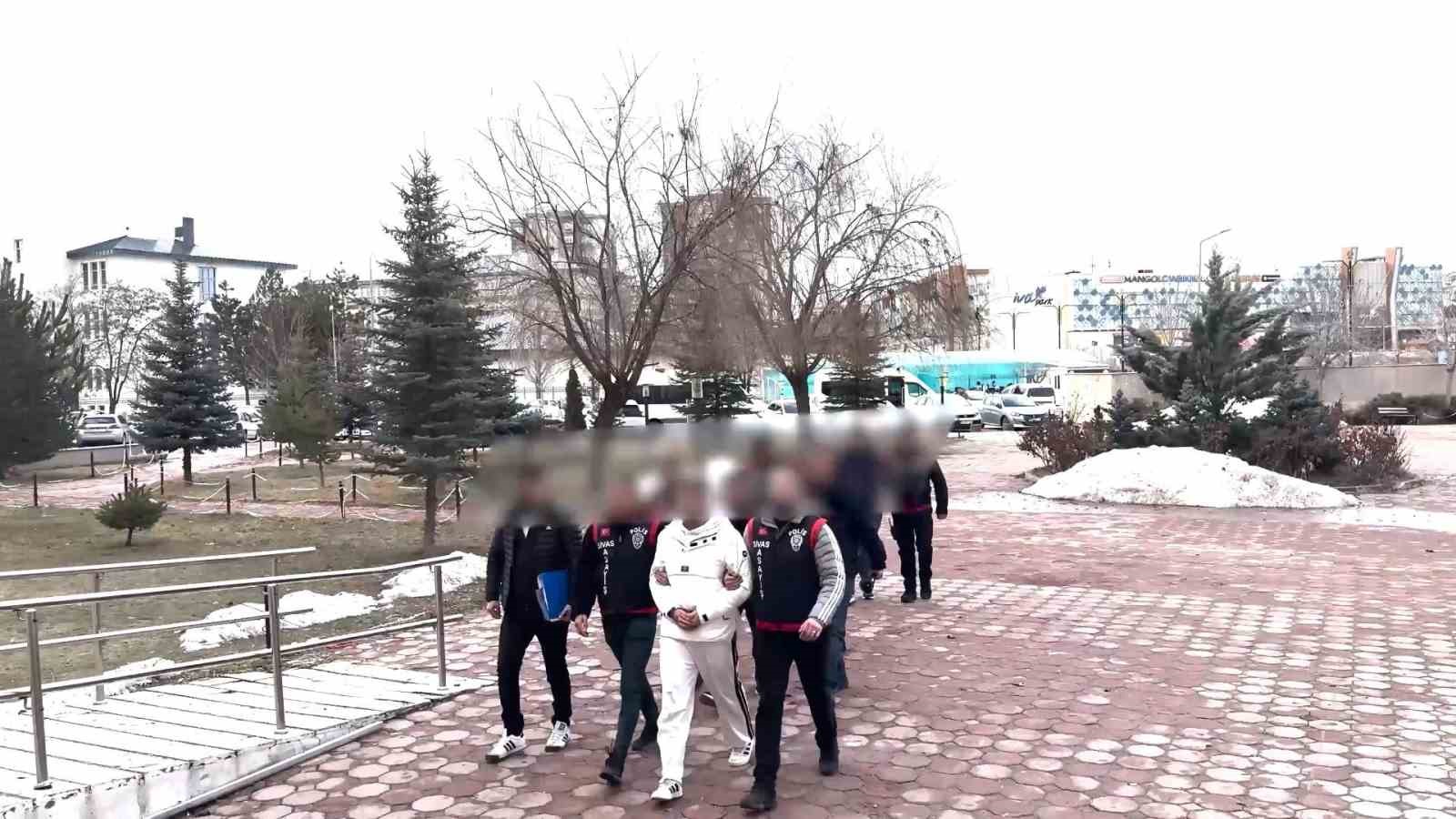 İş yerini kurşunlayan 4 kişiden 3’ü tutuklandı
