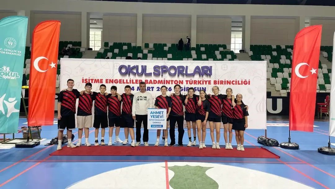 İşitme Engelliler Badminton Türkiye Şampiyonası’nda Eskişehir’den büyük başarı
