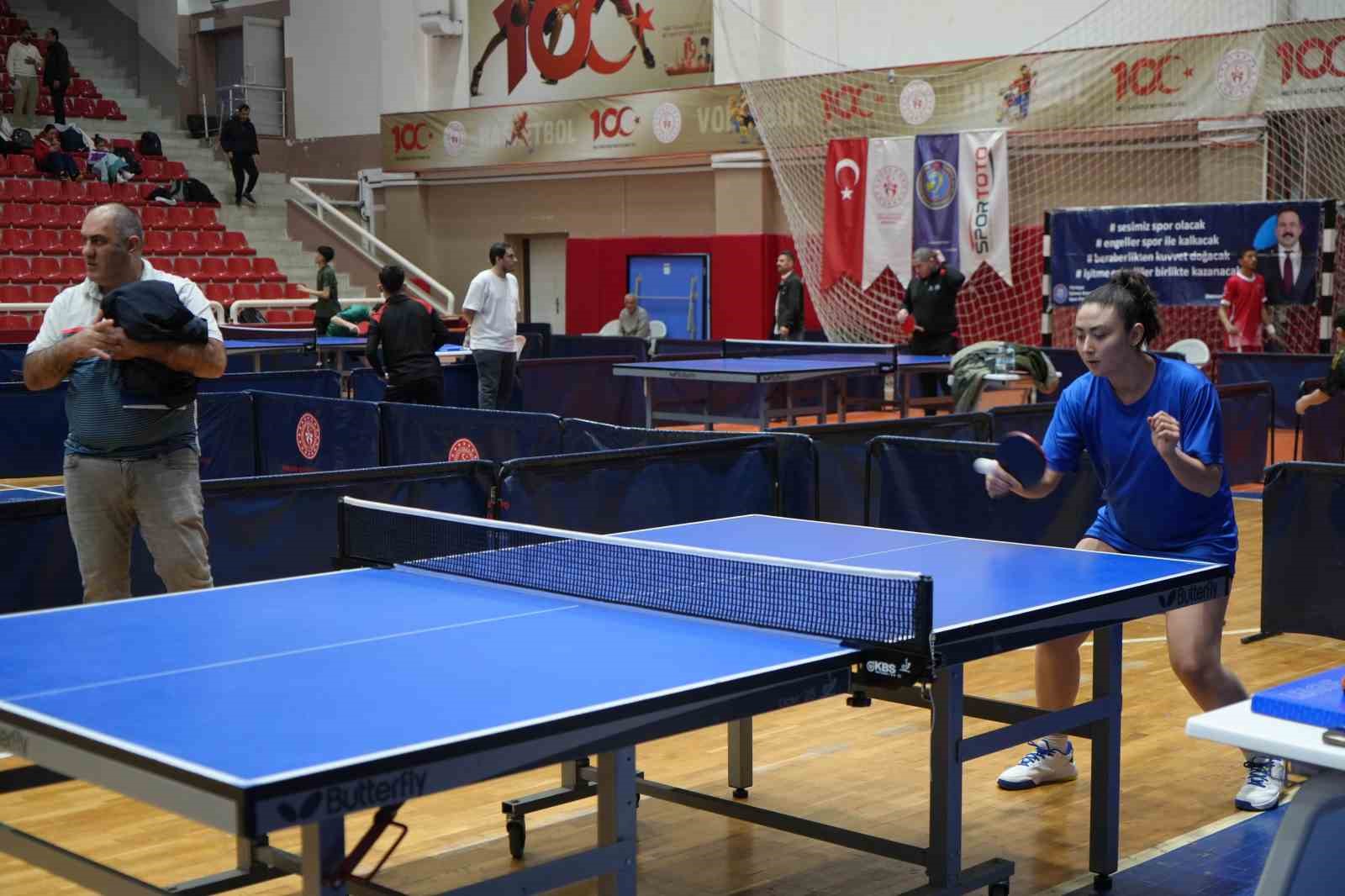 İşitme Engelliler Masa Tenisi Türkiye Şampiyonası, Samsun’da başladı
