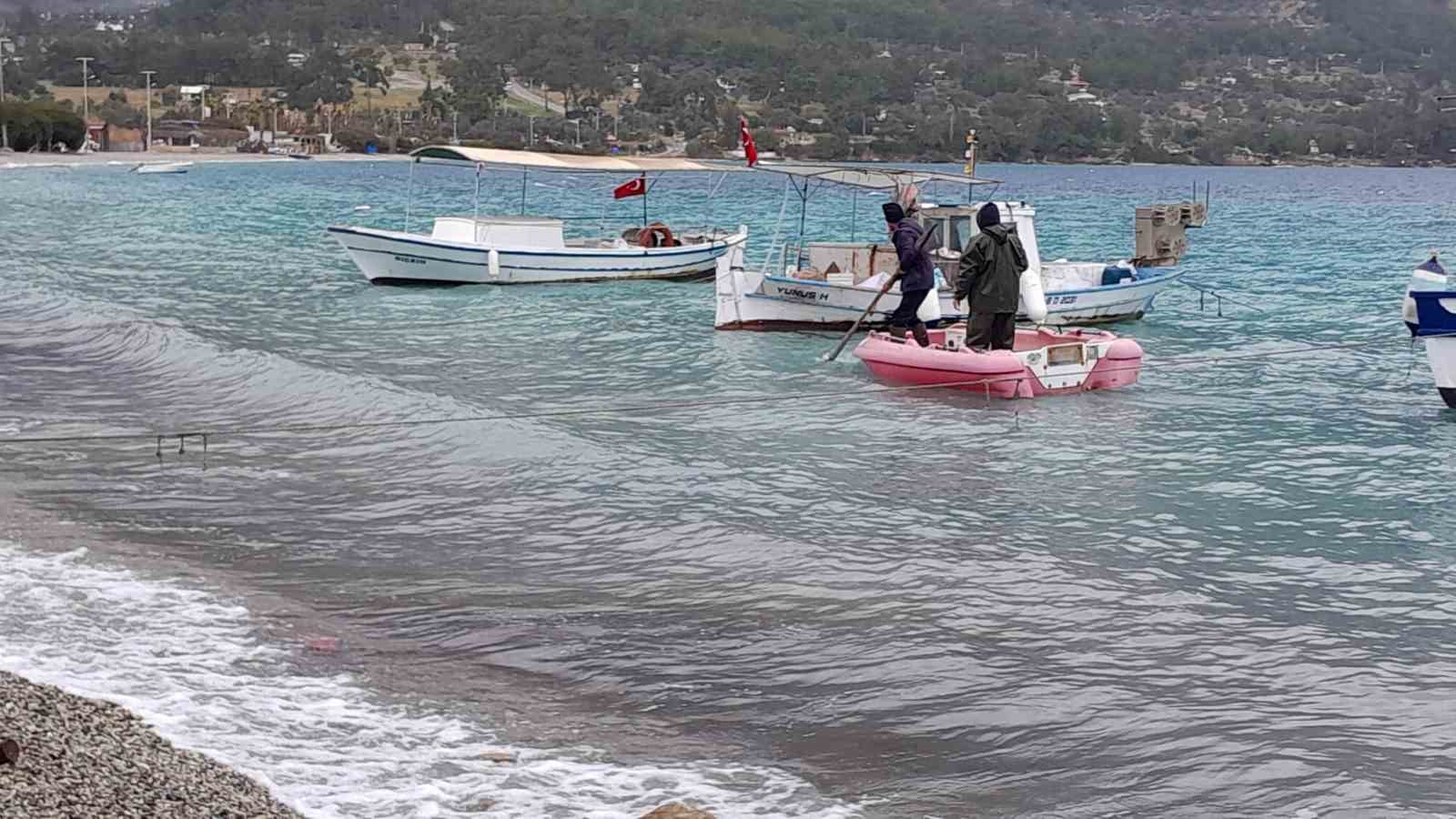 İskeleler kalktı, kadın balıkçılar balıkçılığı bıraktı
İskeleler kalktı, kadın balıkçılar balıkçılığı bıraktı