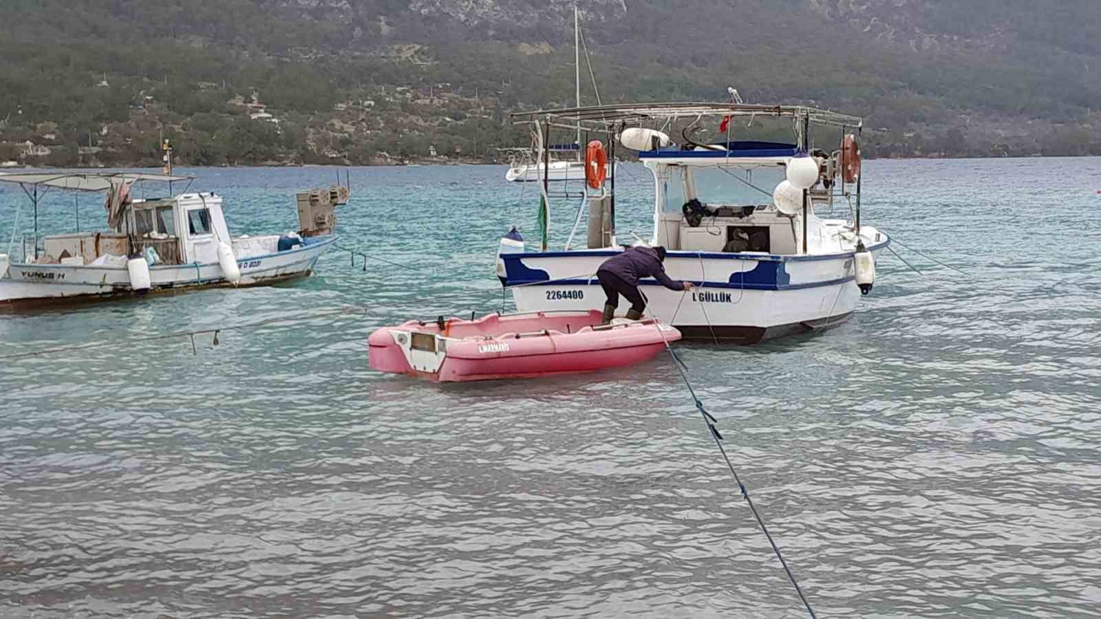 İskeleler kalktı, kadın balıkçılar balıkçılığı bıraktı
İskeleler kalktı, kadın balıkçılar balıkçılığı bıraktı