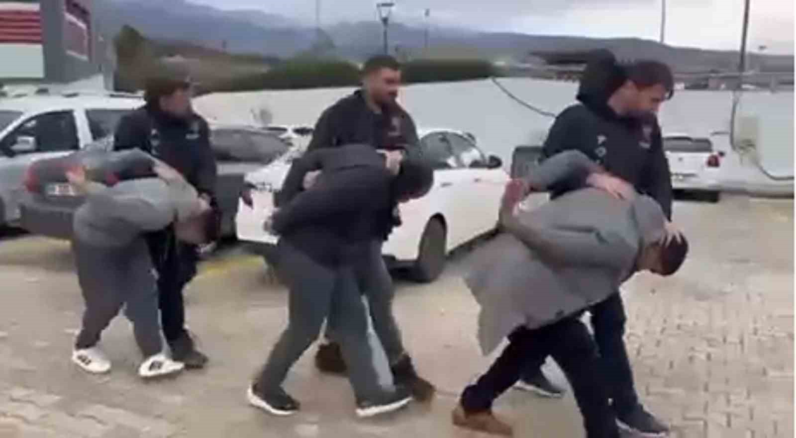 İskenderun’da asayiş operasyonu; 3 tutuklama
