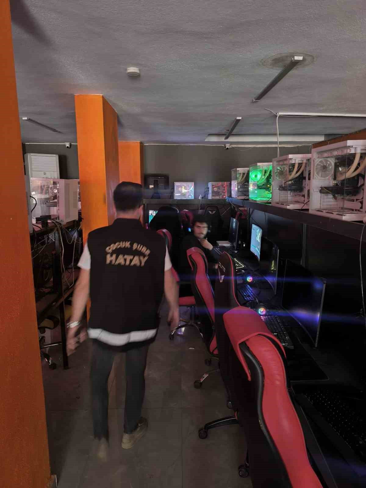 İskenderun’da internet kafe ve oyun alanlarına denetim
