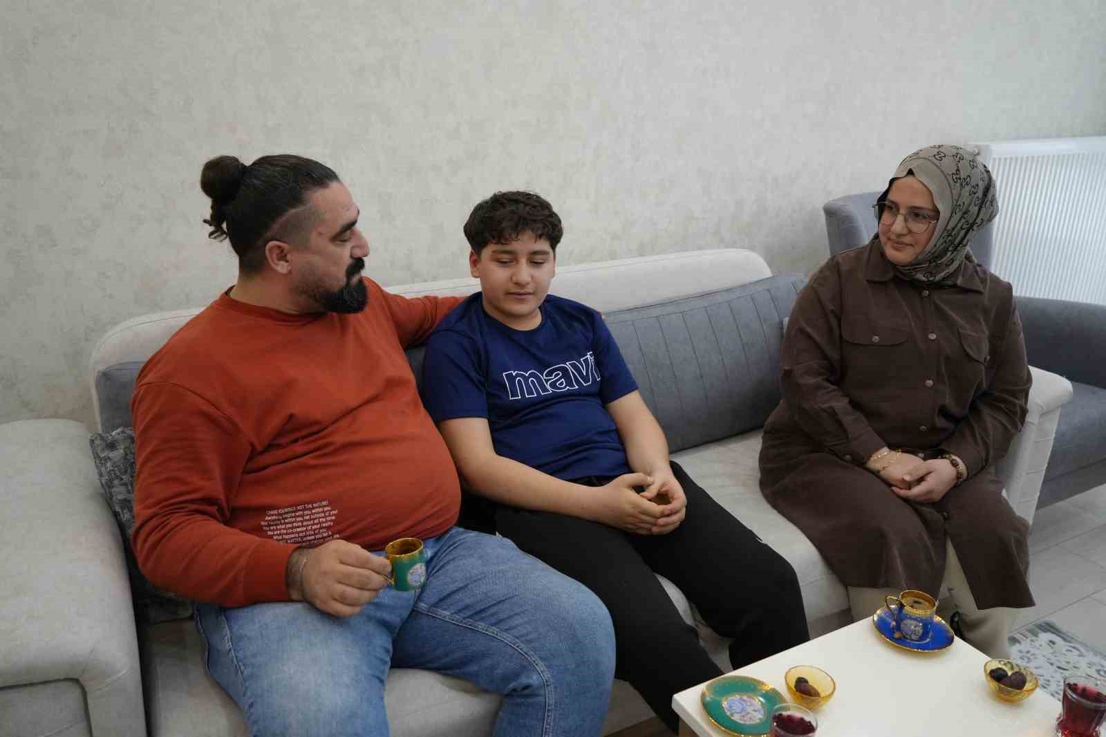 İslahiyeli depremzedeler: "Devlet-millet el ele ayağa kalktık"
