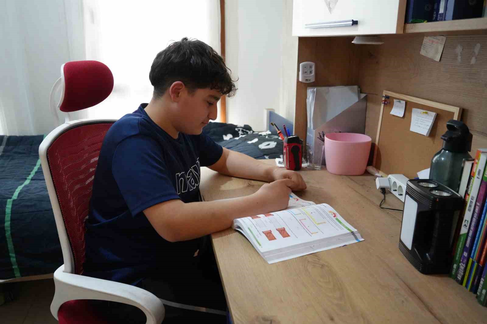 İslahiyeli depremzedeler: "Devlet-millet el ele ayağa kalktık"
