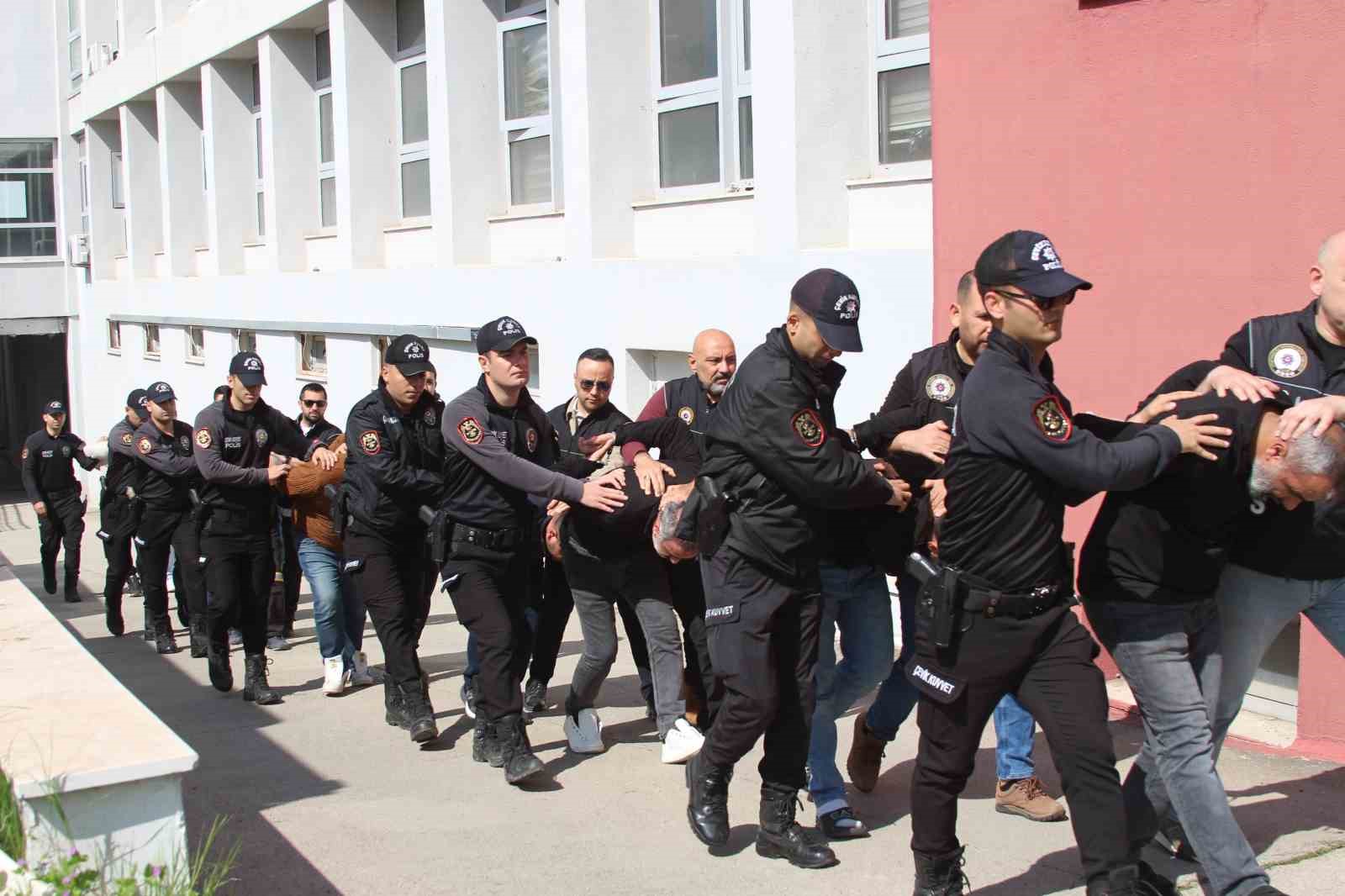 Islak mendil süsü çökertildi: "Afiyet olsun" kamuflajı pes dedirtti
