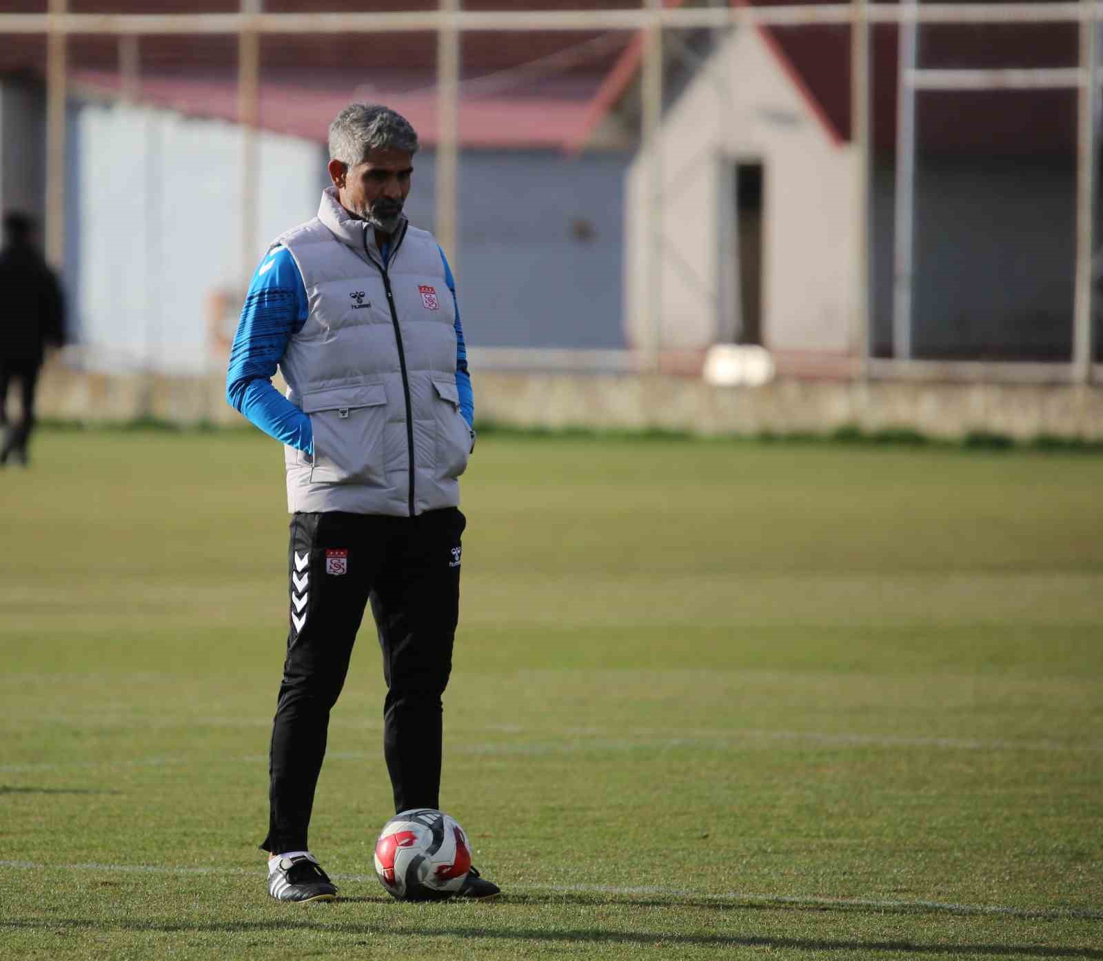İsmet Taşdemir: "Play-off’a girebiliriz"
