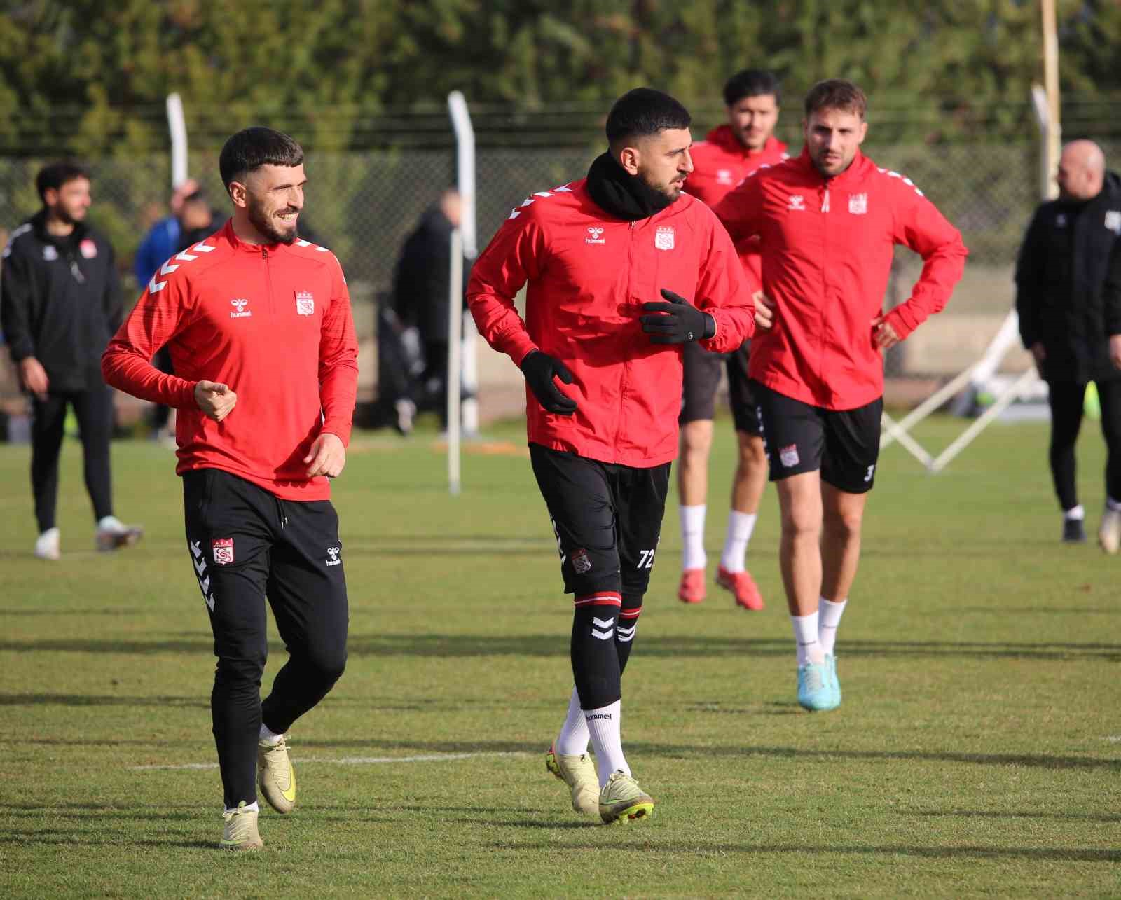 İsmet Taşdemir: "Play-off’a girebiliriz"
